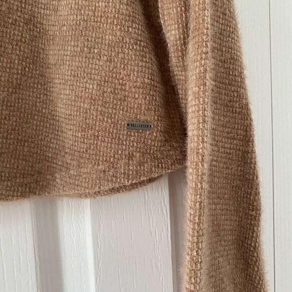 Hollister Henley Color Block Sweater - Picture 4 of 4